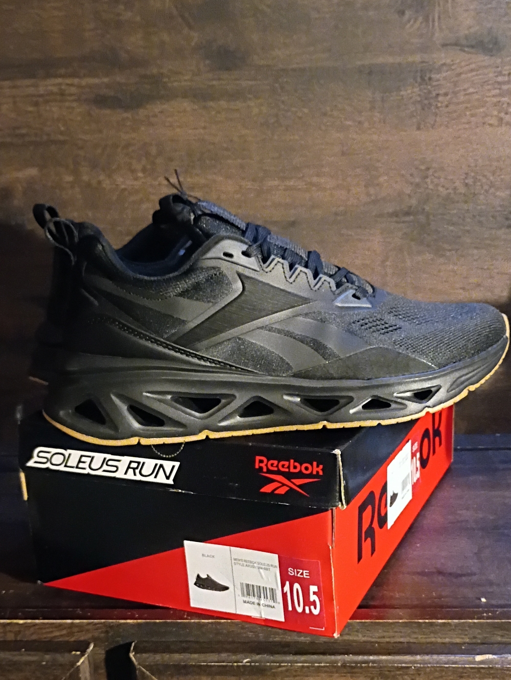 Reebok Men’s Black Athletic Soleus Run Trainer with Gum Outsole